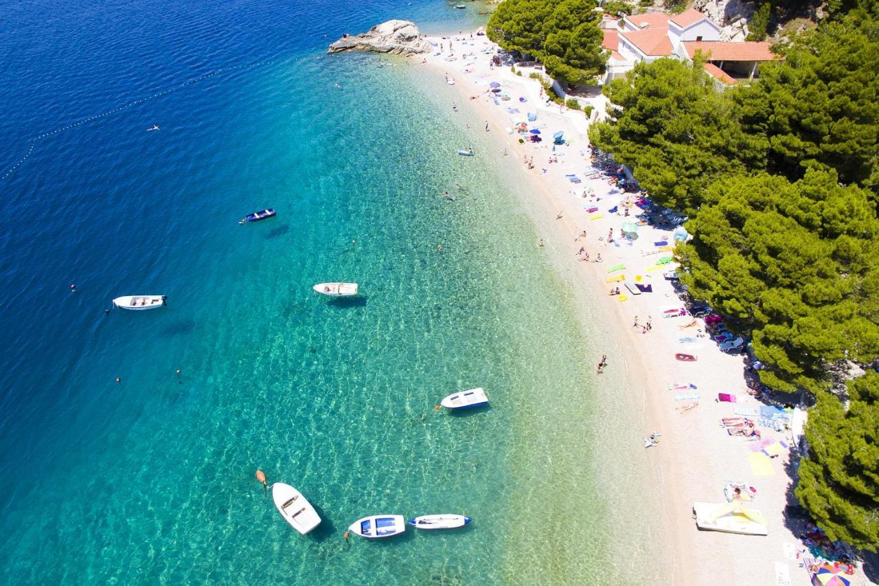 Apartments With A Parking Space Brela, Makarska - 18495 外观 照片
