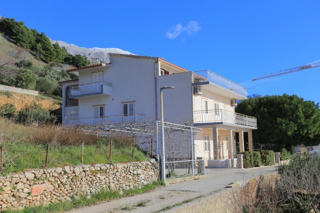 Apartments With A Parking Space Brela, Makarska - 18495 外观 照片