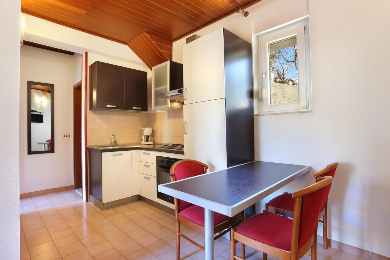 Apartments With A Parking Space Brela, Makarska - 18495 外观 照片