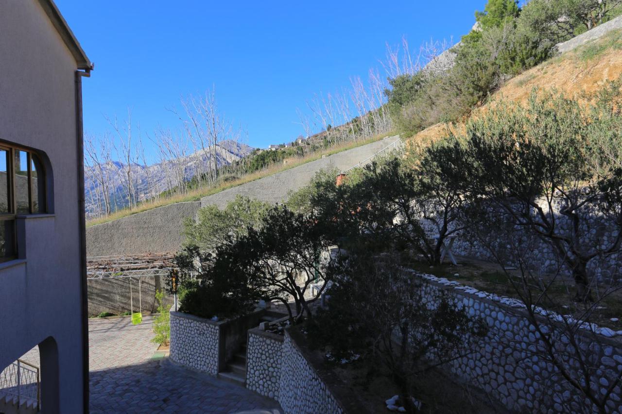 Apartments With A Parking Space Brela, Makarska - 18495 外观 照片