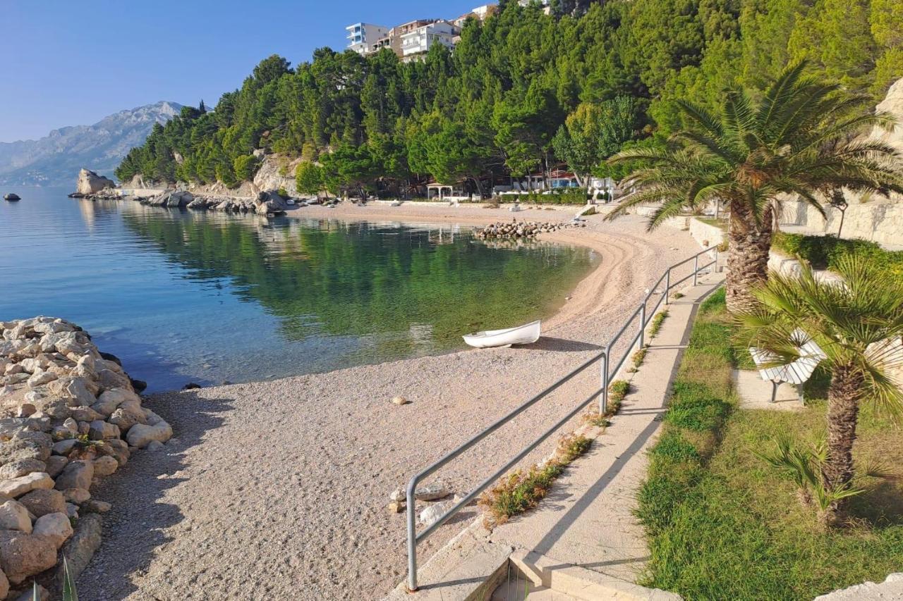 Apartments With A Parking Space Brela, Makarska - 18495 外观 照片