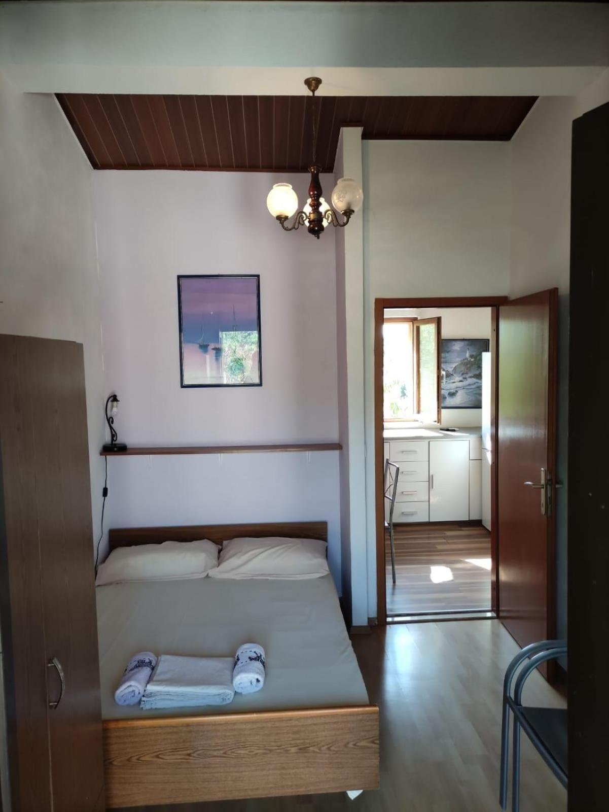 Apartments With A Parking Space Brela, Makarska - 18495 外观 照片