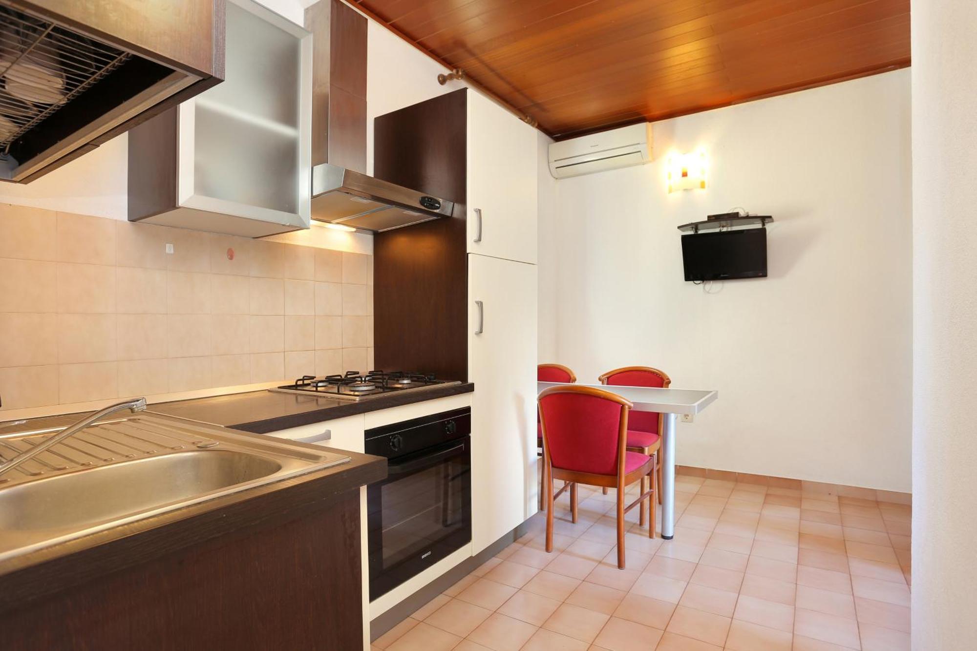 Apartments With A Parking Space Brela, Makarska - 18495 客房 照片